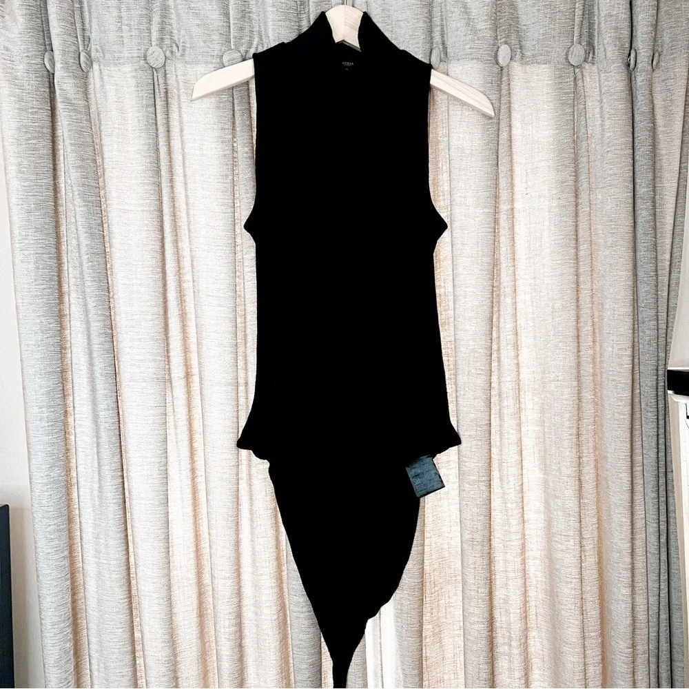 GUESS Black Verena Sleeveless Mock Neck Ribbed Backless Bodysuit Size Large
